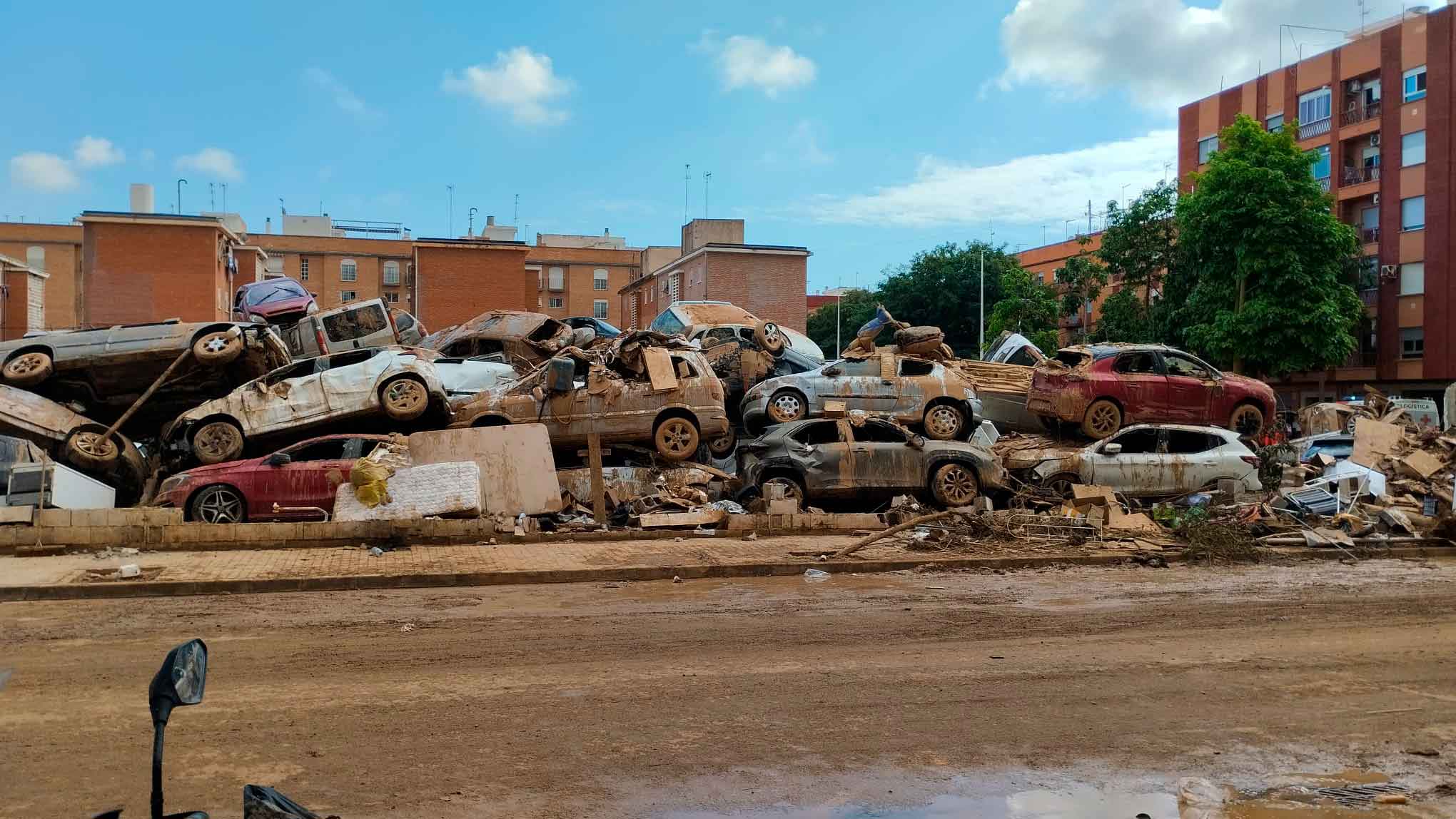 Lee más sobre el artículo Ayudas directas para afectados por la pérdida de vehículos debido a la DANA